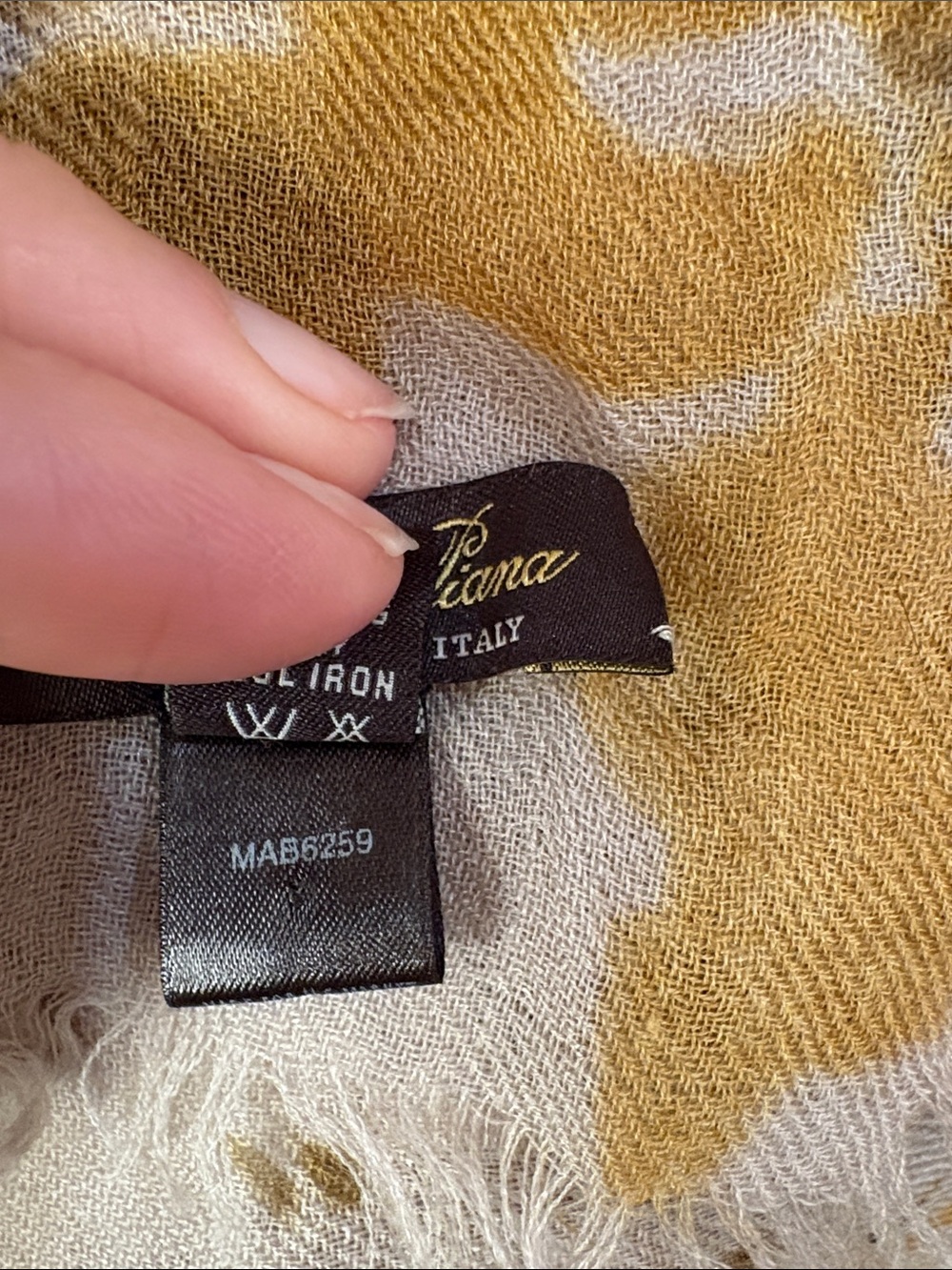 Loro Piana Floral Wrap - Picture 6 of 8